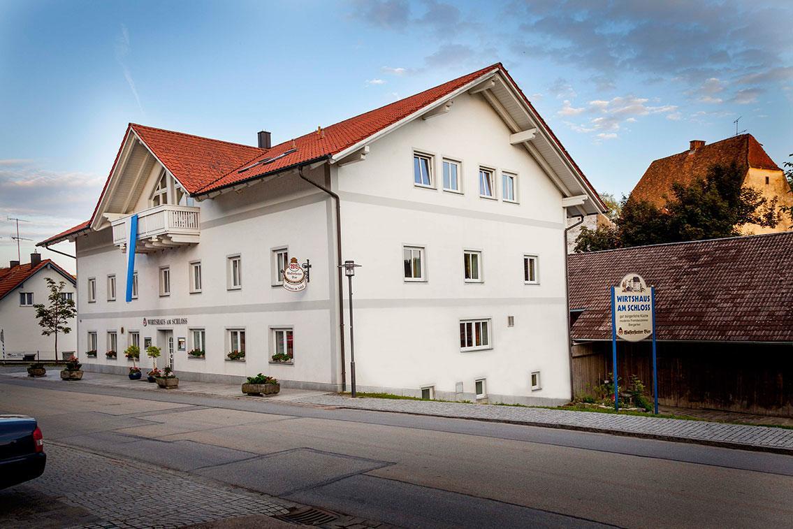 Hotel Wirtshaus Am Schloss Aicha vorm Wald Exterior photo